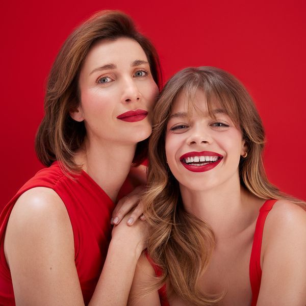 Карандаш для губ с витамином Е механический Paese The Kiss Lips тон 06 Classic Red, 0,3 г 5902627624711 фото