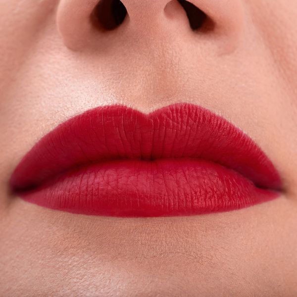Карандаш для губ с витамином Е механический Paese The Kiss Lips тон 06 Classic Red, 0,3 г 5902627624711 фото